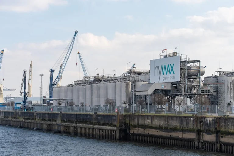 Bundesnetzagentur: LNG-Entscheidung bis Ende 2026