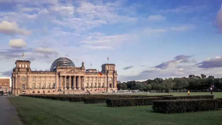 Bundestagswahl 2025: Erreicht die CDU/CSU die 35-Prozent-Marke?