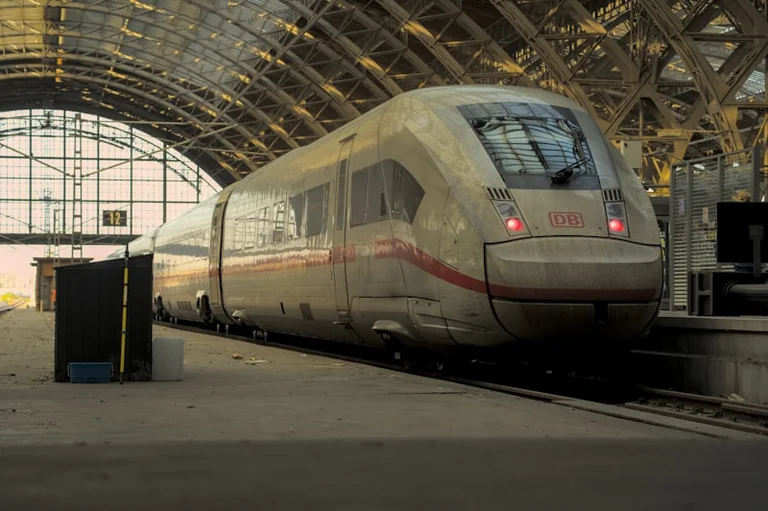 DB am 18. August: Verbindung vor Abfahrt neu prüfen