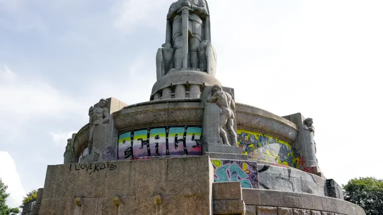 FIRE in Hamburg: Kunst am Mahnmal ab 21. Juni: what residents need to know