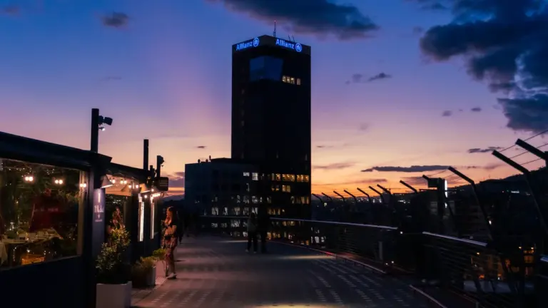 Sommerabend in der Stadt: Die besten Orte für Kultur und Genuss heute