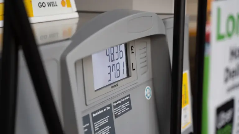 Spritpreise heute: So tanken Sie 2026 am günstigsten in Deutschland