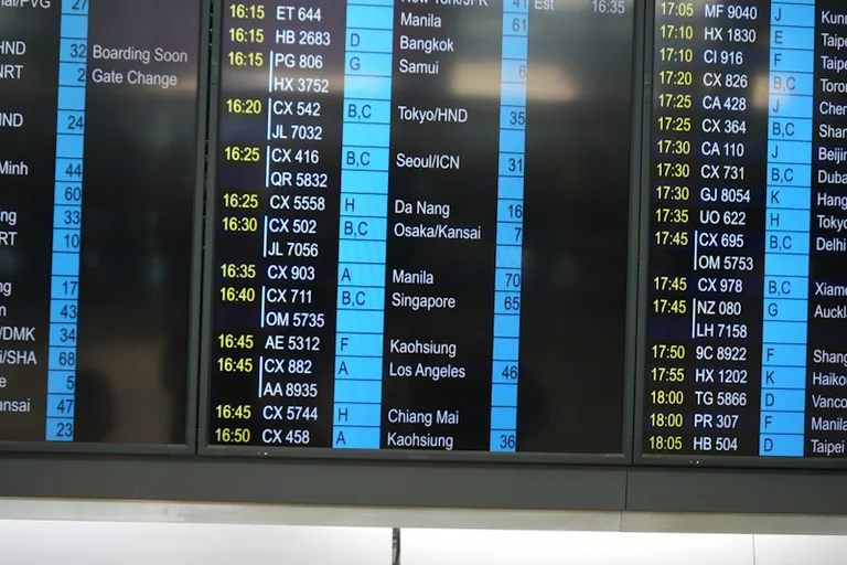 Flugverspätung im Ausland: Wann EU-Fluggastrechte greifen