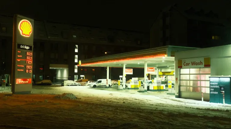 Spritpreise vergleichen: Wann sich der Umweg zur Tankstelle lohnt